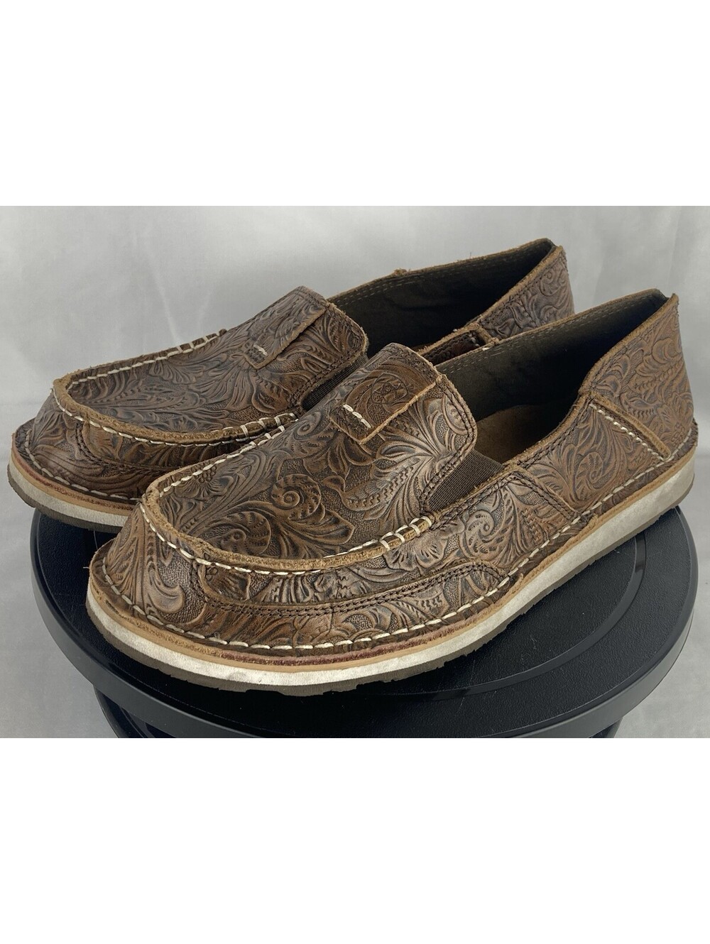 Women’s 9.5 B Ariat Cruiser Floral Tooled Brown Leather Loafers Slip On 10035831